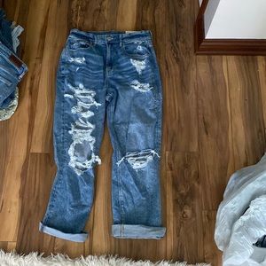 American Eagle- Highest Rise 90s Boyfriend jeans!